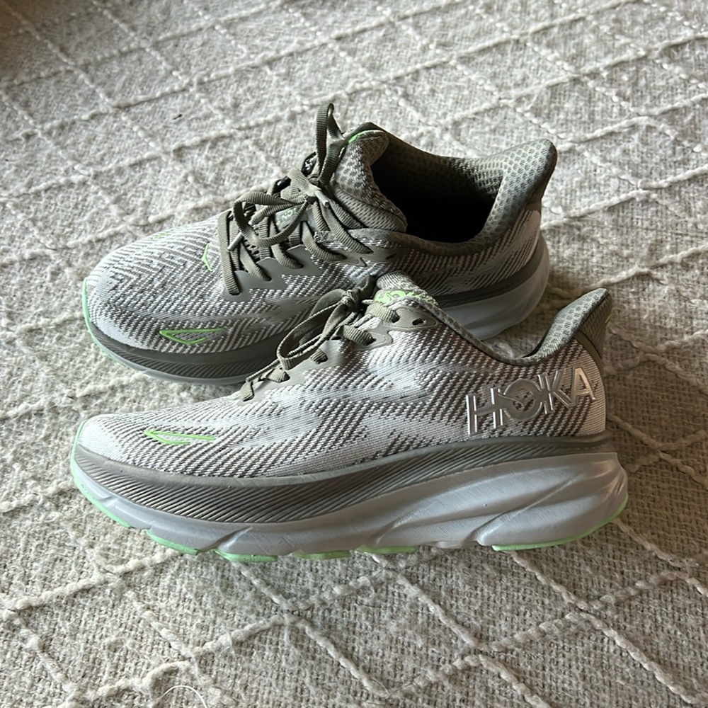 Hoka Clifton 9